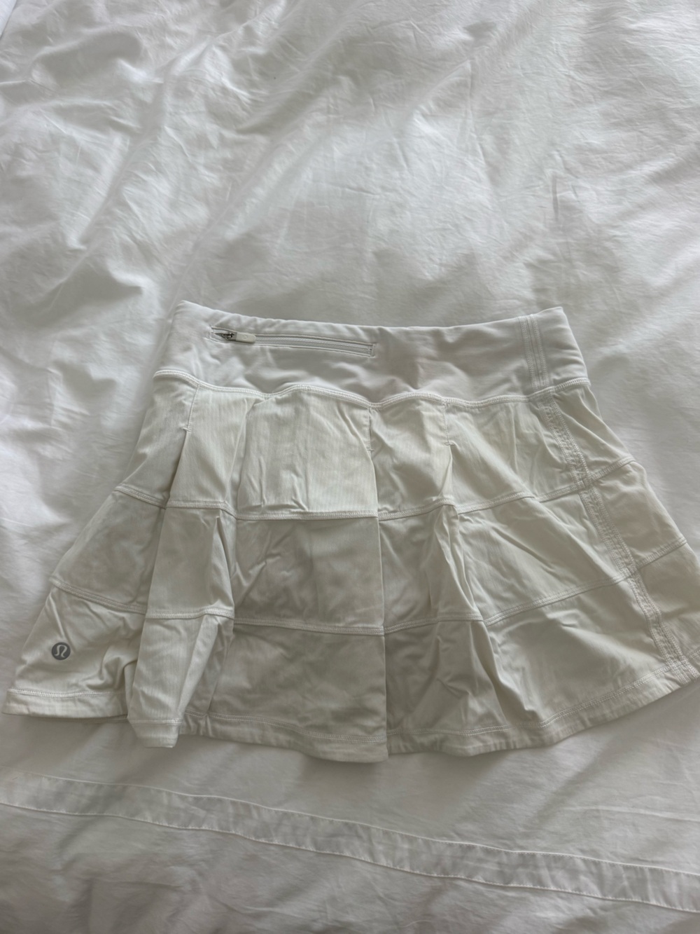 Women’s White Athletic Tennis Skirt - Lululemon Style